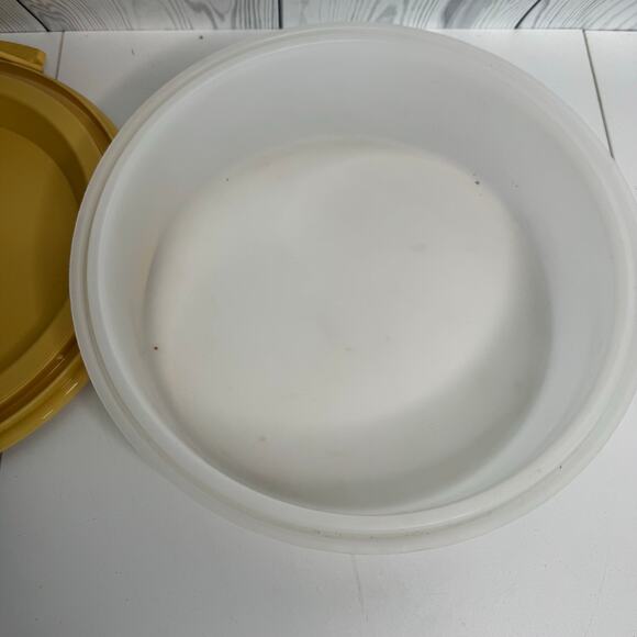 Vintage Tupperware Harvest Gold Pie Cake Keeper Carrier 719-2 With Handle - Picture 4 of 8